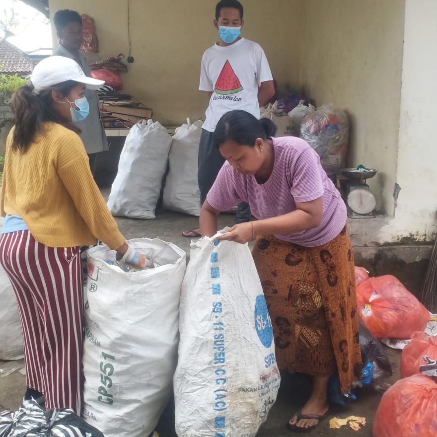 Pemilahan Sampah di Banjar dinas Cepunggung